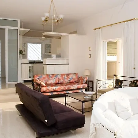 Modern Flat Overlooking The Gulf 300m To The Vr